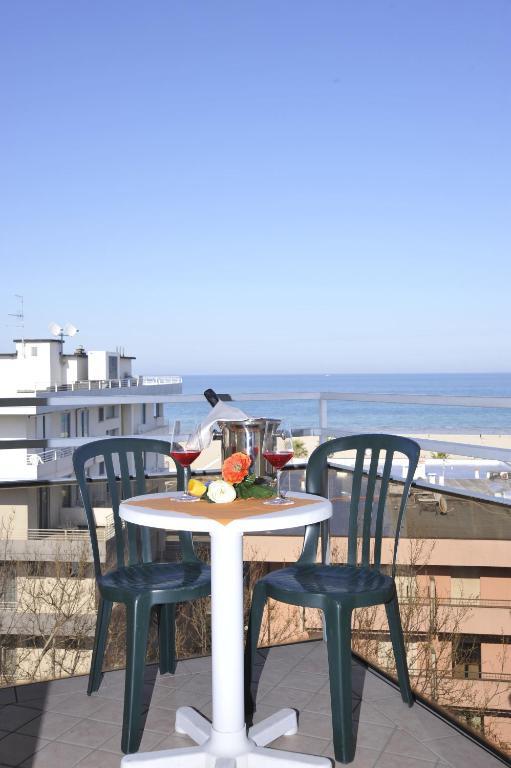 Hotel Fantasy Rimini Ngoại thất bức ảnh