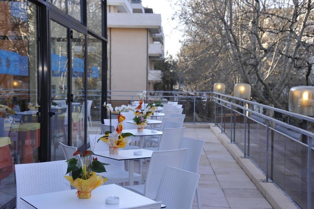 Hotel Fantasy Rimini Ngoại thất bức ảnh