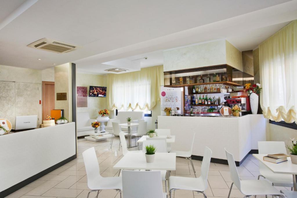Hotel Fantasy Rimini Ngoại thất bức ảnh