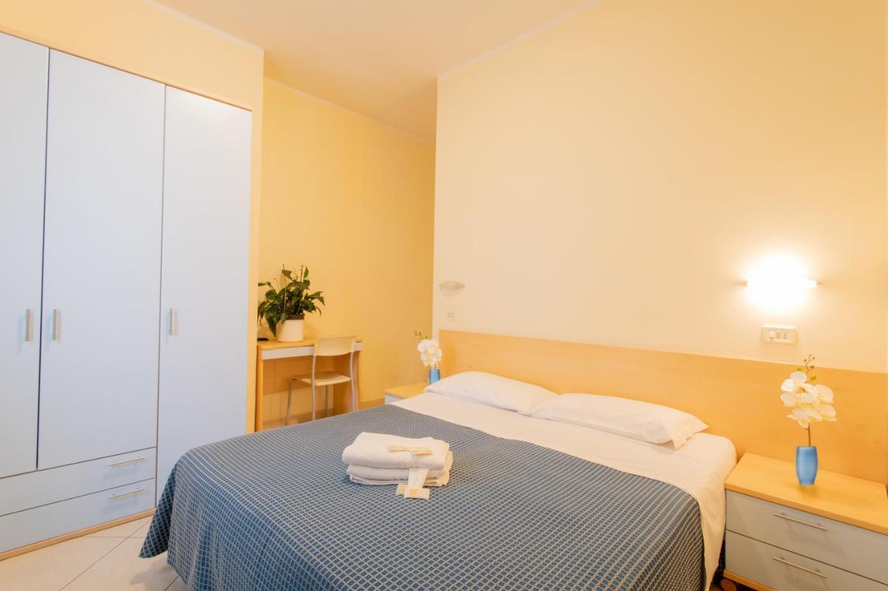 Hotel Fantasy Rimini Ngoại thất bức ảnh